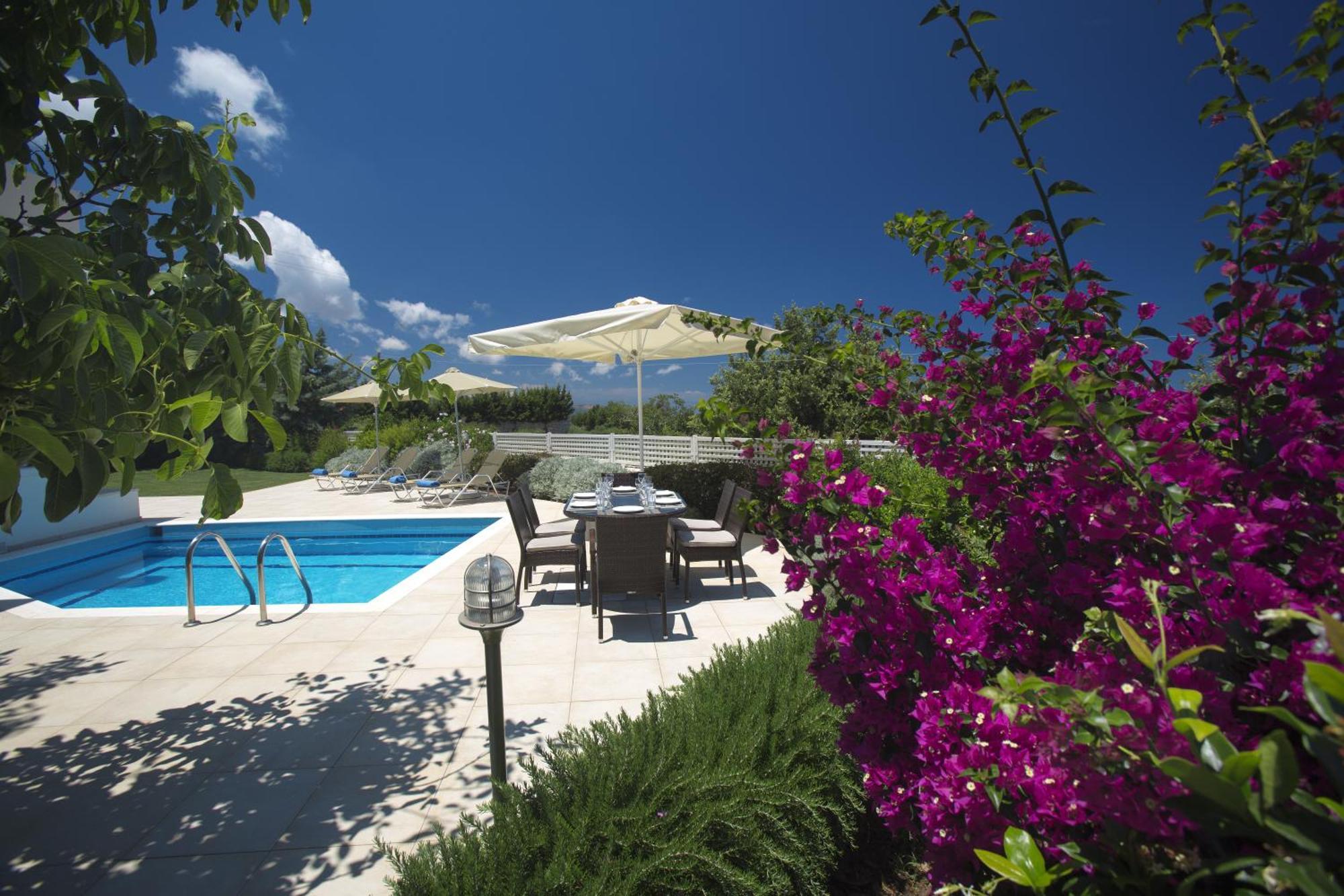Salvia Villas Skouloúfia 部屋 写真